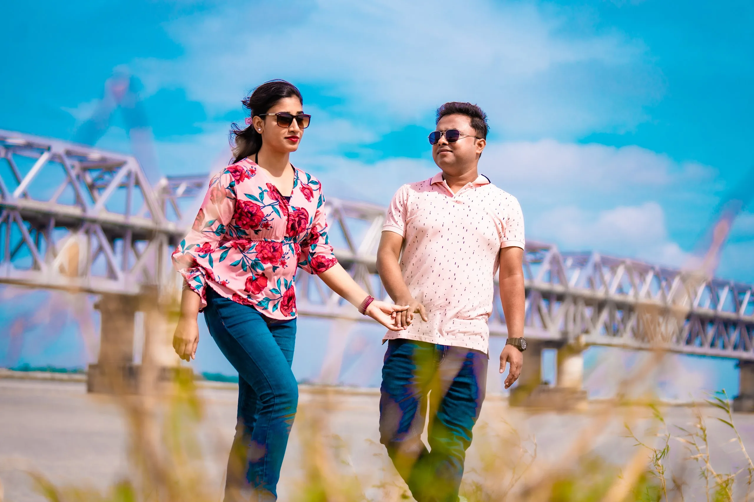 The Master Styling Guide for Cinematic Pre-Wedding Photography: Fabrics, Color Wheels & Location Choreography